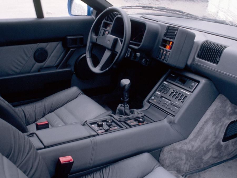 Renault Alpine GTA V6 Turbo 1985 года  (фото 10 из 17)